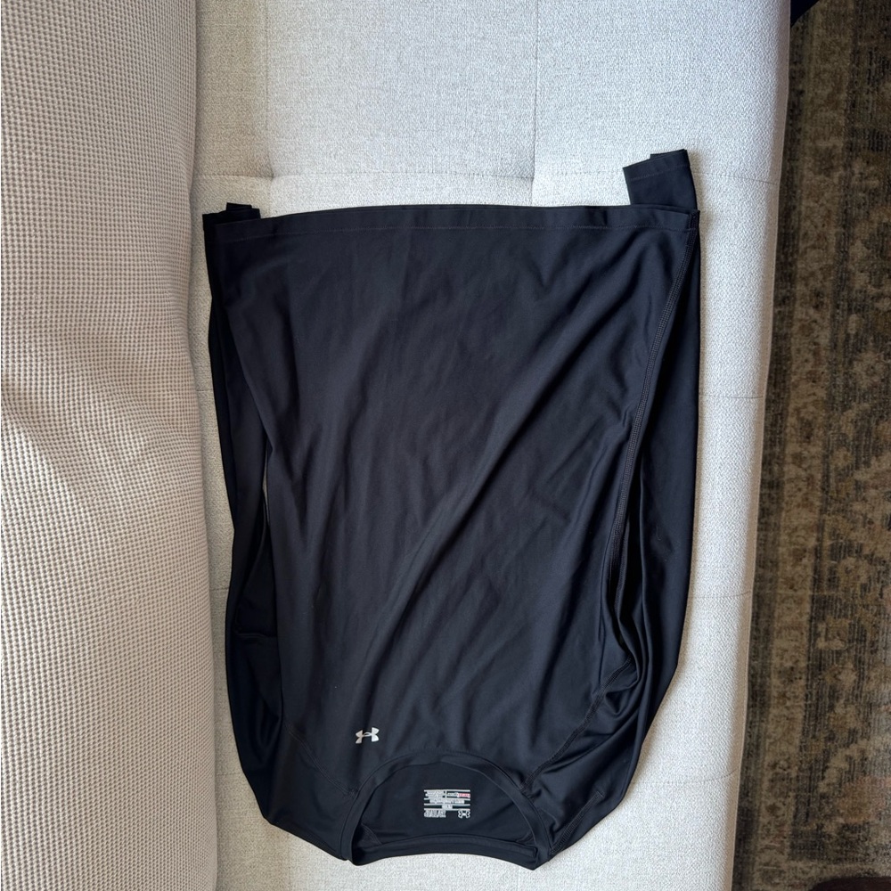 Under Armour XS Heat Gear Long-sleeve